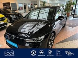 Schwarz Gebraucht 2023 VW Golf VIII Move Limousine | 25.900 € (Fairer Preis)