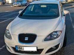 Weiß Gebraucht 2012 Seat Leon Limousine | 6.300 € (Guter Preis)