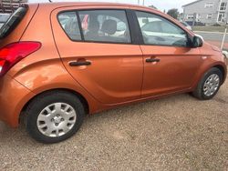 Orange Gebraucht 2014 Hyundai i20 Trend Kleinwagen | 2.500 € (Superpreis)