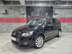 Schwarz Gebraucht 2014 VW Touran Highline Van / Kleinbus | 10.590 € (Fairer Preis)