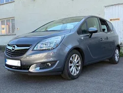 Silber Gebraucht 2017 Opel Meriva Active Van / Kleinbus | 8.800 € (Fairer Preis)