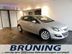Silber metallic Gebraucht 2013 Opel Astra Excellence Limousine | 12.245 €