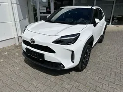 Weiß Neu 2024 Toyota Yaris Cross Team SUV | 28.900 € (Guter Preis)