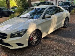 Weiß Gebraucht 2013 Mercedes CLA200 Coupé | 14.900 € (Guter Preis)