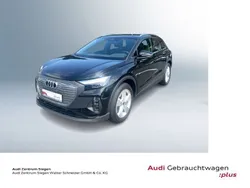Mythosschwarz metallic Gebraucht 2021 Audi Q4 e-tron Basis SUV | 29.910 € (Fairer Preis)