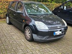 Schwarz Gebraucht 2003 Ford Fiesta Kleinwagen | 500 € (Superpreis)