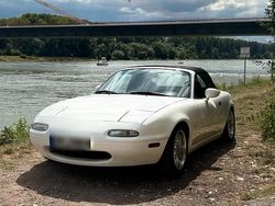 Weiß Gebraucht 1989 Mazda MX5 Cabrio | 9.000 €