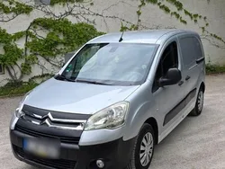 Grau Gebraucht 2010 Citroën Berlingo Van / Kleinbus | 3.499 € (Guter Preis)