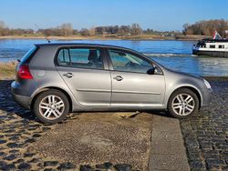 Grau Gebraucht 2007 VW Golf Limousine | 1.990 € (Superpreis)