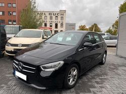 Schwarz Gebraucht 2020 Mercedes B180 Van / Kleinbus | 9.999 € (Superpreis)