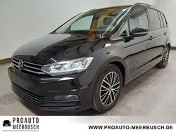 Schwarz Gebraucht 2023 VW Touran Comfortline Van / Kleinbus | 30.990 € (Fairer Preis)