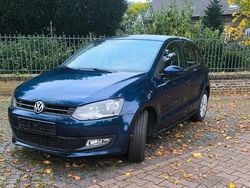 Blau Gebraucht 2011 VW Polo Kleinwagen | 7.500 € (Guter Preis)