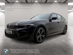 Schwarz Gebraucht 2022 BMW 330e M Sport Kombi | 38.711 € (Fairer Preis)