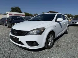 Casa white Gebraucht 2011 Kia Ceed Edition 7 Kleinwagen | 3.999 € (Fairer Preis)