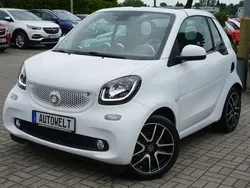 Weiß Gebraucht 2017 Smart ForTwo Cabrio Passion Cabrio | 12.500 € (Fairer Preis)
