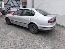 Grau Gebraucht 2003 Seat Toledo Limousine | 1.350 € (Guter Preis)