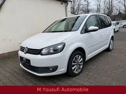 Weiß Gebraucht 2012 VW Touran Highline Van / Kleinbus | 6.600 € (Guter Preis)