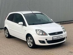 Frostweiß Gebraucht 2008 Ford Fiesta Style Kleinwagen | 2.199 € (Fairer Preis)