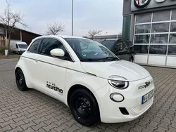 Weiß Gebraucht 2024 Fiat 500e Style | 26.990 € (Teuer)