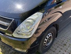 Schwarz Gebraucht 2011 Hyundai H-1 Comfort Van / Kleinbus | 8.000 €