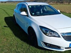 Weiß Gebraucht 2016 Opel Insignia Kombi | 10.900 € (Fairer Preis)
