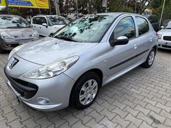 Silber Gebraucht 2009 Peugeot 206+ Basis Kleinwagen | 2.850 € (Etwas zu teuer)