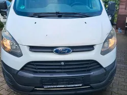 Weiß Gebraucht 2016 Ford T Kleinwagen | 6.200 €