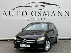 Schwarz Gebraucht 2022 Mercedes B250e Van / Kleinbus | 21.950 € (Guter Preis)