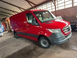 Rot Gebraucht 2020 Mercedes Sprinter Van | 19.750 € (Superpreis)