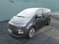 Grau Gebraucht 2024 Hyundai Staria Van | 50.149 € (Fairer Preis)