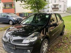 Schwarz Gebraucht 2007 Renault Clio II Dynamique Limousine | 1.999 € (Fairer Preis)