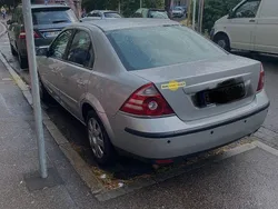 Silber Gebraucht 2006 Ford Mondeo Futura Limousine | 2.450 € (Fairer Preis)