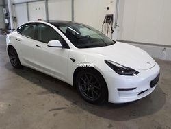 Weiß Gebraucht 2021 Tesla Model 3 Limousine | 24.659 € (Fairer Preis)