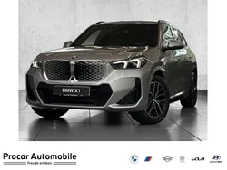 Spacesilber Neu 2025 BMW iX1 M Sport SUV | 55.490 € (Fairer Preis)