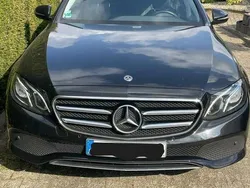 Schwarz Gebraucht 2019 Mercedes E220 Avantgarde Kombi | 23.999 € (Fairer Preis)