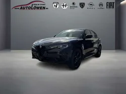 Nero vulcano Gebraucht 2023 Alfa Romeo Stelvio Competizione SUV | 45.850 € (Etwas zu teuer)