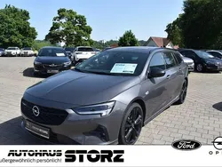Mondstein grau/e:vulkan grau Gebraucht 2022 Opel Insignia Ultimate Kombi | 23.900 € (Teuer)
