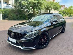 Schwarz Gebraucht 2016 Mercedes C250 AMG Kombi | 16.699 € (Fairer Preis)