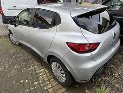 Platingrau Gebraucht 2017 Renault Clio Van / Kleinbus | 9.299 € (Fairer Preis)