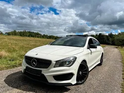 Weiß Gebraucht 2016 Mercedes CLA220 Shooting Brake AMG Kombi | 14.999 € (Superpreis)