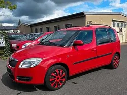 Rot Gebraucht 2009 Skoda Roomster Kombi | 2.500 € (Teuer)