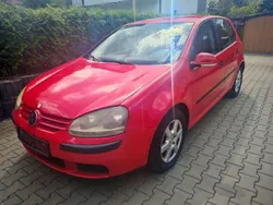 Rot Gebraucht 2004 VW Golf V Trendline Kleinwagen | 1.900 € (Guter Preis)
