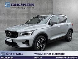 Grau Neu 2025 Volvo XC40 Plus SUV | 43.990 € (Fairer Preis)