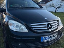 Schwarz Gebraucht 2006 Mercedes B180 Van / Kleinbus | 1.290 €