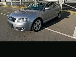 Silber Gebraucht 2003 Audi A3 Limousine | 1.200 €