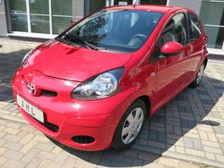 Rot Gebraucht 2011 Toyota Aygo Basis Kleinwagen | 4.990 € (Etwas zu teuer)