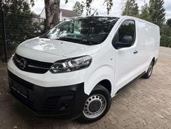 Jade weiss Gebraucht 2021 Opel Vivaro Edition Van | 18.890 € (Fairer Preis)