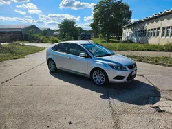 Silber Gebraucht 2009 Ford Focus Limousine | 3.900 € (Fairer Preis)