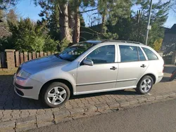 Silber Gebraucht 2005 Skoda Fabia Kombi | 2.000 €