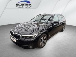 Schwarz Gebraucht 2022 BMW 520 Kombi | 29.460 € (Fairer Preis)